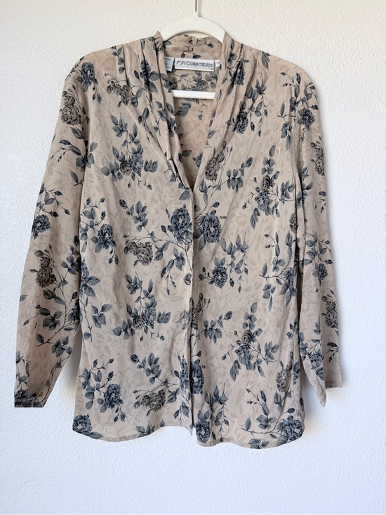 JH Collectibles Tops - Vintage JH Collectibles 100% Silk Floral Button Front Blouse Size 10 Cottagecore
